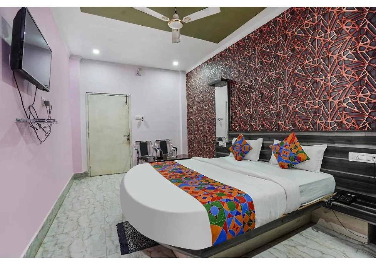 Hotel Dp فاراناسي
