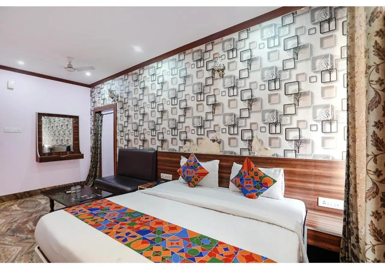 Hotel Dp فاراناسي