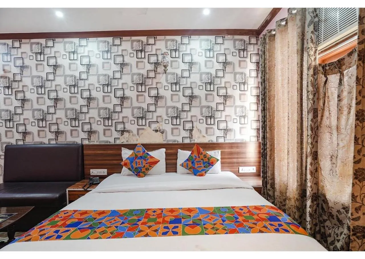 Hotel Dp فاراناسي